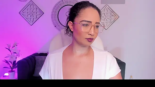 Sharon breezee online show from October 2025 03:54:02 AM