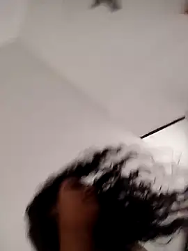 Amber-Sweett online show from October 2025 12:59:02 PM