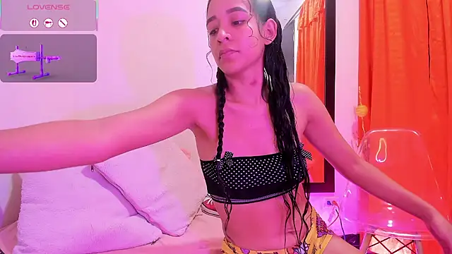 Amber-Sweett online show from July 2026 02:19:01 AM
