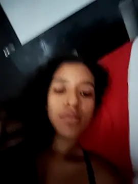 Amber-Sweett online show from October 2025 11:53:01 AM