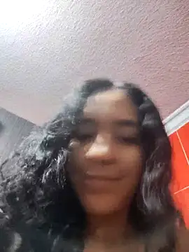 Amber-Sweett online show from October 2025 03:39:01 AM