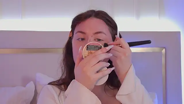 Snapshot of MeganStrain chatting on February 2026 03:17:02 AM MeganStrain online show from February 2026 03:17:02 AM