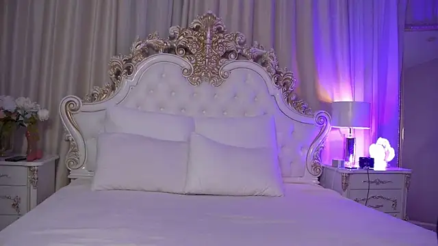 Snapshot of MeganStrain chatting on February 2026 03:17:01 AM MeganStrain online show from February 2026 03:17:01 AM