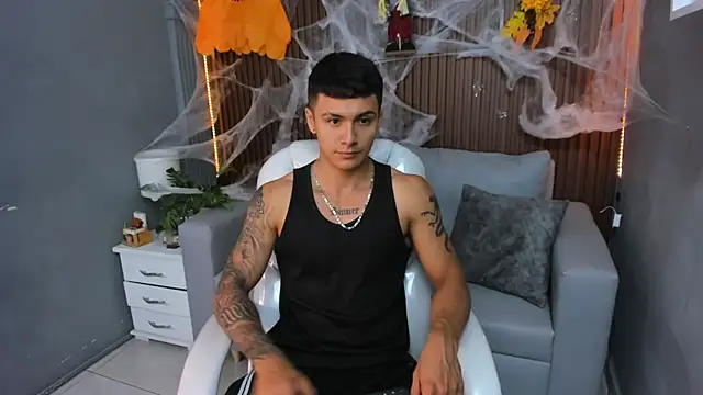 Leo santoro online show from October 2025 01:21:02 PM