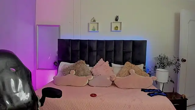 Leo santoro online show from April 2026 02:18:02 PM