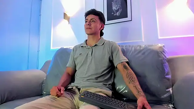 Leo santoro online show from April 2026 01:35:01 PM