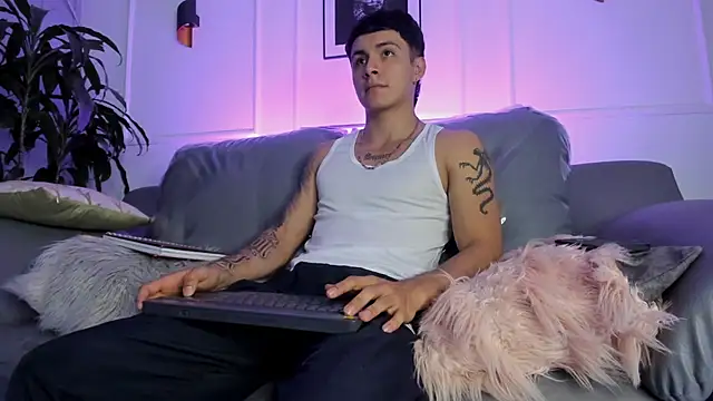 Leo santoro online show from February 2026 02:06:02 PM