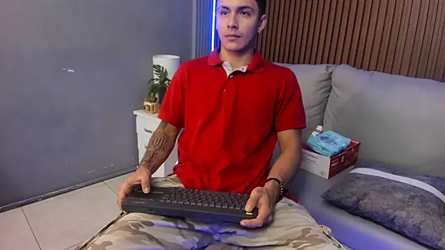 Leo santoro online show from October 2025 01:23:02 PM