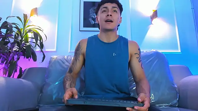 Leo santoro online show from March 2026 02:10:01 PM