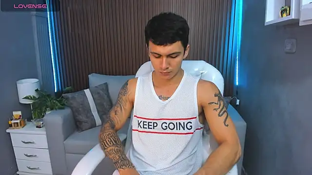 Leo santoro online show from November 2025 01:39:02 PM