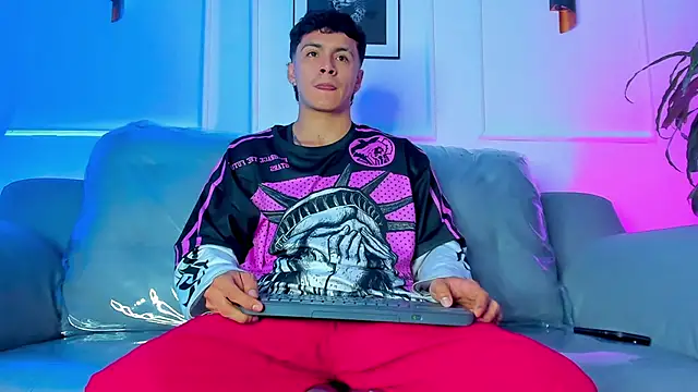 Leo santoro online show from March 2026 01:56:01 PM