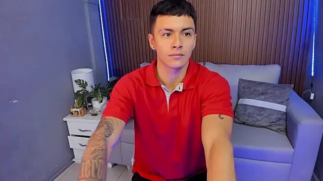 Leo santoro online show from October 2025 01:56:01 PM
