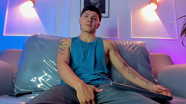 Leo santoro online show from March 2026 02:08:02 PM