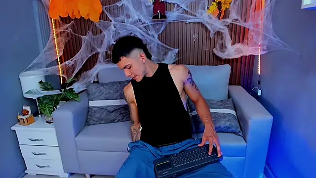 Leo santoro online show from October 2025 02:30:02 PM