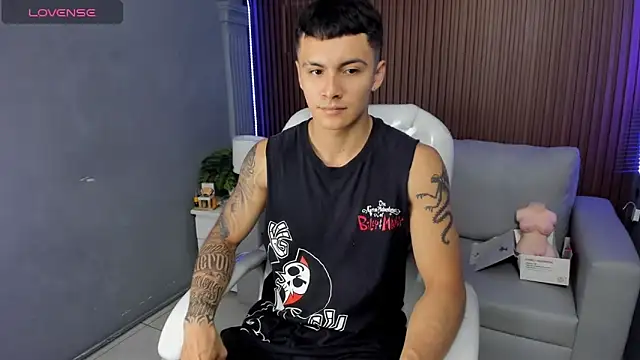 Leo santoro online show from December 2025 02:09:01 PM