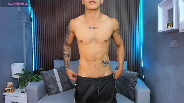 Leo santoro online show from November 2025 02:55:02 PM