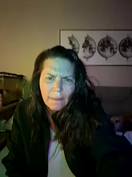 Snapshot of petalsexy chatting on November 2025 03:51:01 PM petalsexy online show from November 2025 03:51:01 PM