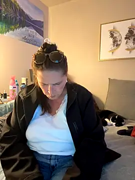 Snapshot of petalsexy chatting on November 2025 12:48:02 AM petalsexy online show from November 2025 12:48:02 AM