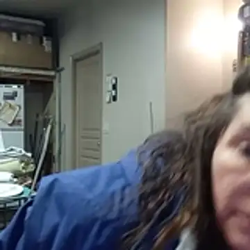 Snapshot of petalsexy chatting on December 2025 08:39:01 PM petalsexy online show from December 2025 08:39:01 PM