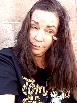 Snapshot of petalsexy chatting on October 2025 05:02:02 PM petalsexy online show from October 2025 05:02:02 PM