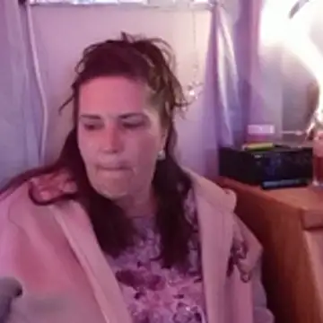 Snapshot of petalsexy chatting on November 2025 06:57:01 AM petalsexy online show from November 2025 06:57:01 AM