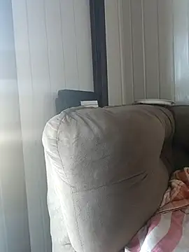 cicinha3657 online show from April 2026 06:37:02 PM