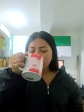 LilyCutee  online show from October 2025 02:05:01 PM