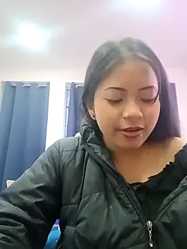 LilyCutee  online show from September 2025 04:36:02 PM