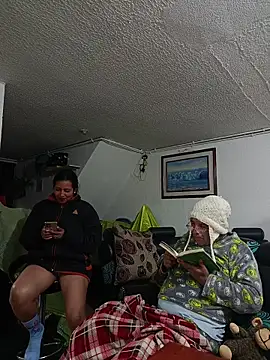 PAULA20- online show from October 2025 02:33:02 AM
