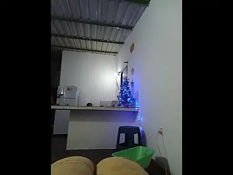 Snapshot of alex-golden chatting on November 2025 02:23:02 AM alex-golden online show from November 2025 02:23:02 AM