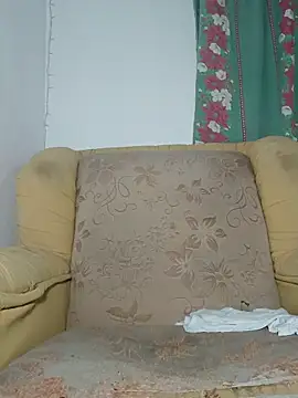 Snapshot of alex-golden chatting on December 2025 05:28:01 AM alex-golden online show from December 2025 05:28:01 AM