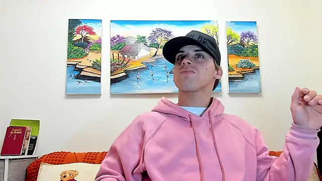 Snapshot of alex-golden chatting on September 2025 04:12:02 PM alex-golden online show from September 2025 04:12:02 PM