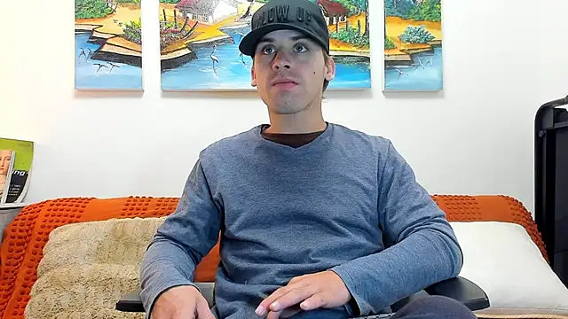 Snapshot of alex-golden chatting on September 2025 01:28:02 PM alex-golden online show from September 2025 01:28:02 PM