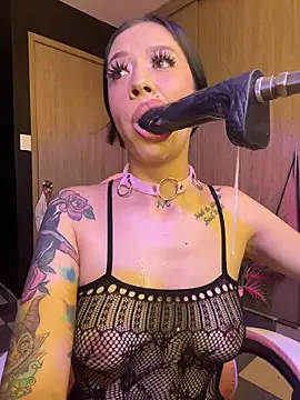 ValentinaBianchi online show from November 2025 08:56:01 PM