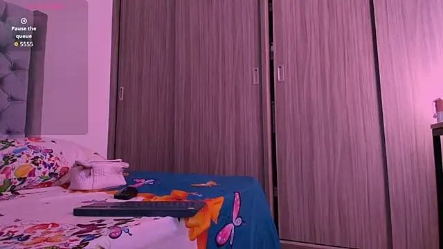 dreamsussi online show from March 2026 03:48:01 PM