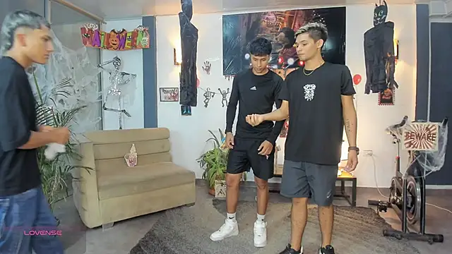 Snapshot of Bisexlifehot__ chatting on October 2025 11:15:01 PM Bisexlifehot online show from October 2025 11:15:01 PM