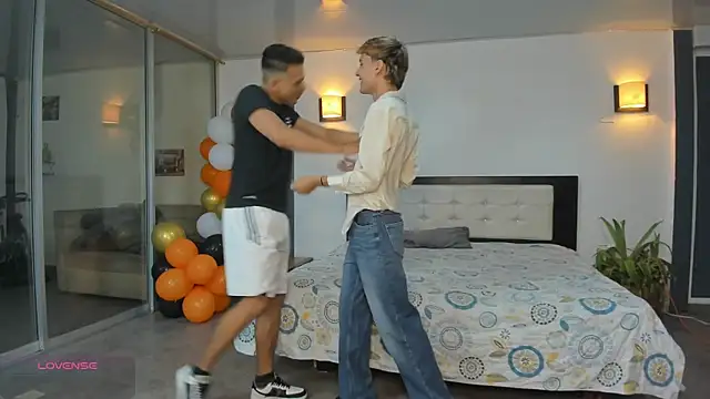 Snapshot of Bisexlifehot__ chatting on November 2025 11:14:02 PM Bisexlifehot online show from November 2025 11:14:02 PM