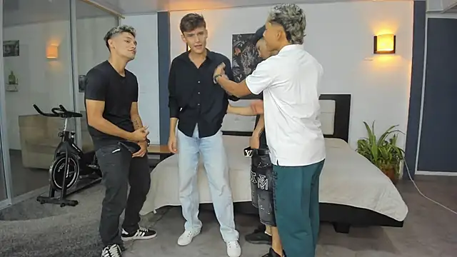 Snapshot of Bisexlifehot__ chatting on November 2025 11:08:02 PM Bisexlifehot online show from November 2025 11:08:02 PM