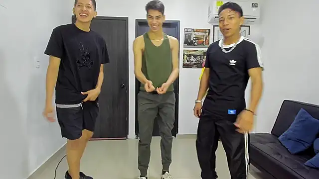 Bisexlifehot   online show from March 2026 11:27:02 PM