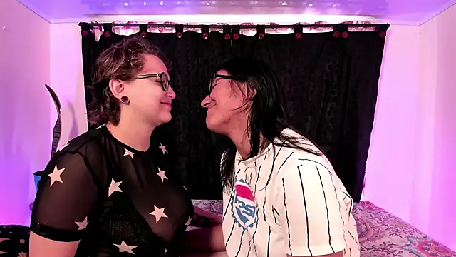 CrazyCakes  online show from February 2026 04:06:01 PM