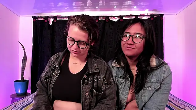 CrazyCakes  online show from March 2026 04:12:02 PM