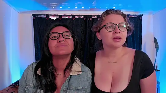 CrazyCakes  online show from April 2026 04:03:01 PM