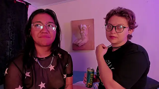 Snapshot of CrazyCakes_ chatting on December 2025 04:27:01 PM CrazyCakes online show from December 2025 04:27:01 PM