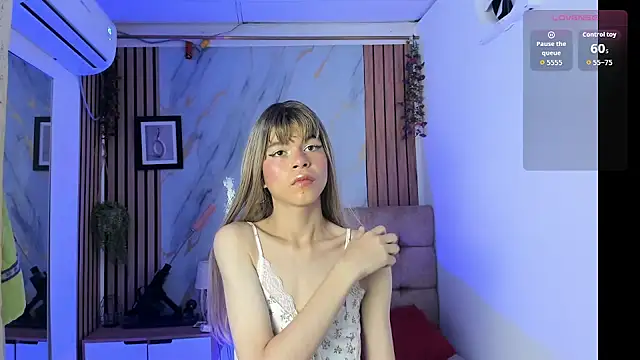 Snapshot of Vanessa_Jenner chatting on May 2026 09:27:02 AM Vanessa Jenner online show from May 2026 09:27:02 AM