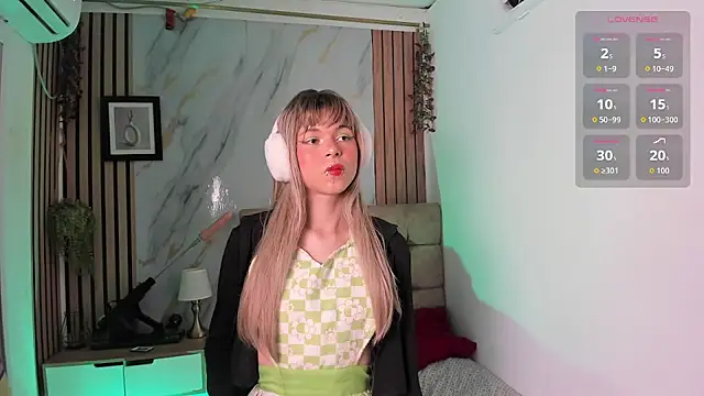 Vanessa Jenner online show from June 2026 08:50:01 PM