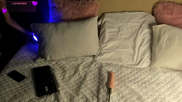  Kendall 19 online show from March 2026 08:14:02 PM