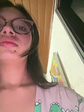 Snapshot of paola2777 chatting on March 2026 03:13:01 AM paola2777 online show from March 2026 03:13:01 AM