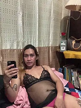 pretty TRANSjona online show from April 2026 07:54:01 PM