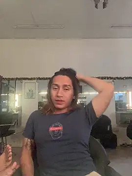 pretty TRANSjona online show from November 2025 09:34:01 AM