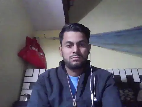 Snapshot of ursdreamperson chatting on December 2025 04:47:01 AM ursdreamperson online show from December 2025 04:47:01 AM